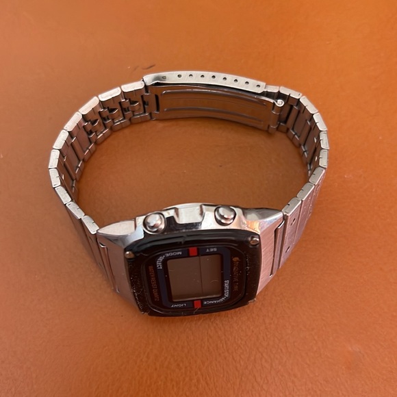 Vintage Innovative Time digital watch. - Picture 11 of 11